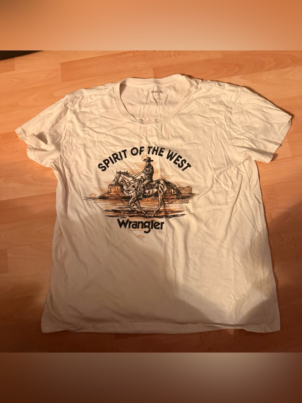 Wrangler Women’s'Spirit of the West' White Graphic Tee